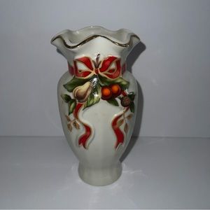 Vintage Jubilee Christmas Vase - Fine Porcelain Giftware by Century Universe 6”